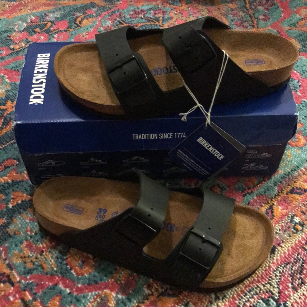 Birkenstock Arizona Soft Footbed size 39 (9 US)